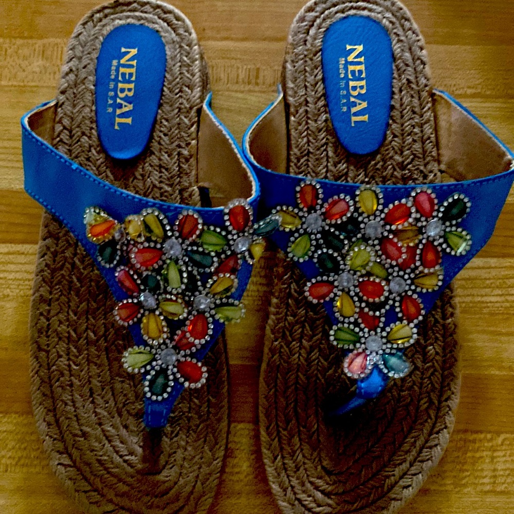 Thong summer sandals, size 36